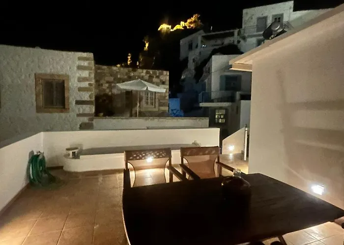 펜션 Consolato House 파트모스