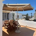 Consolato House Semesterbostad
