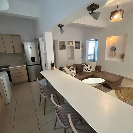 Consolato House *