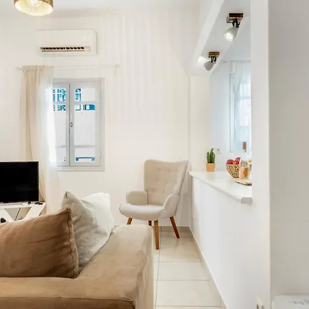 Consolato House *