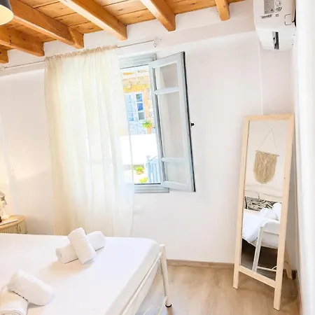 Consolato House *